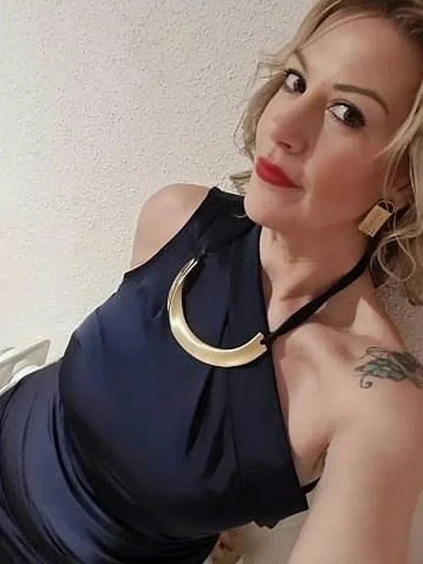 Régine, 55 ans, couple libertin à Bordeaux